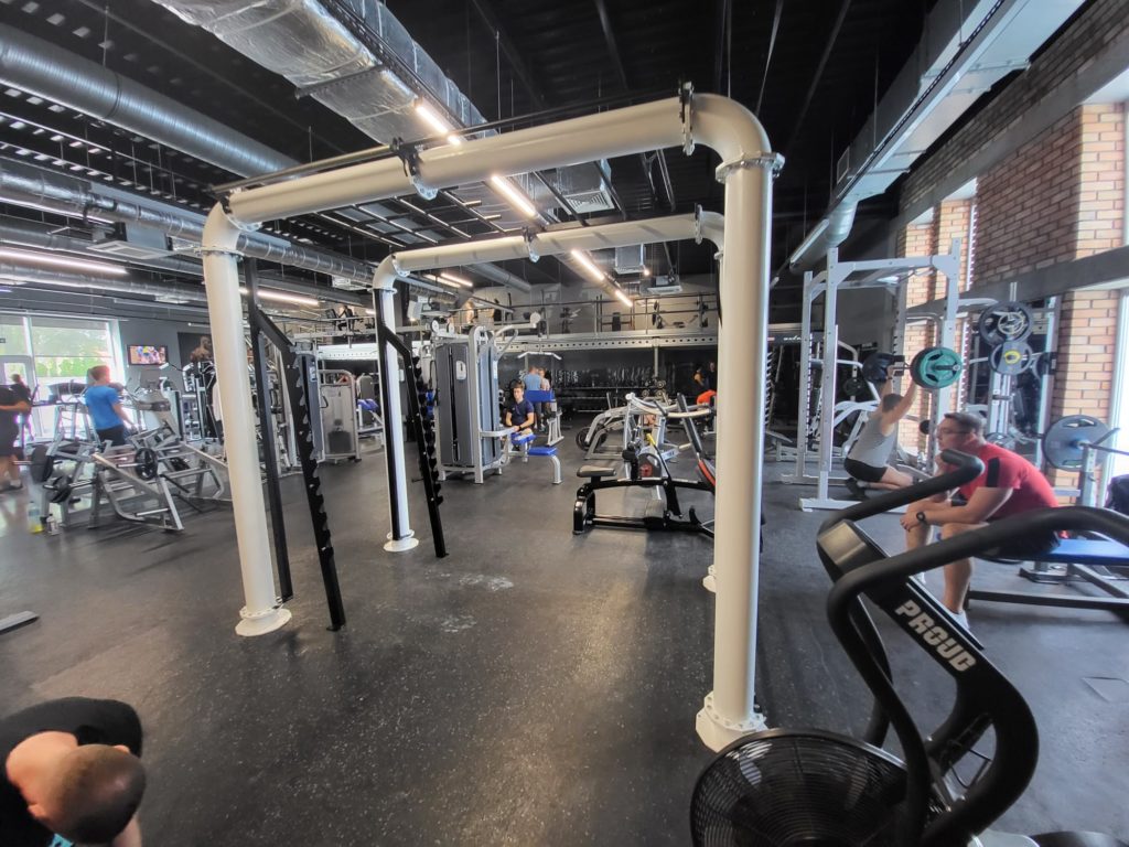 Indoor Aquatic Ecosystem installation at Extreme Fitness